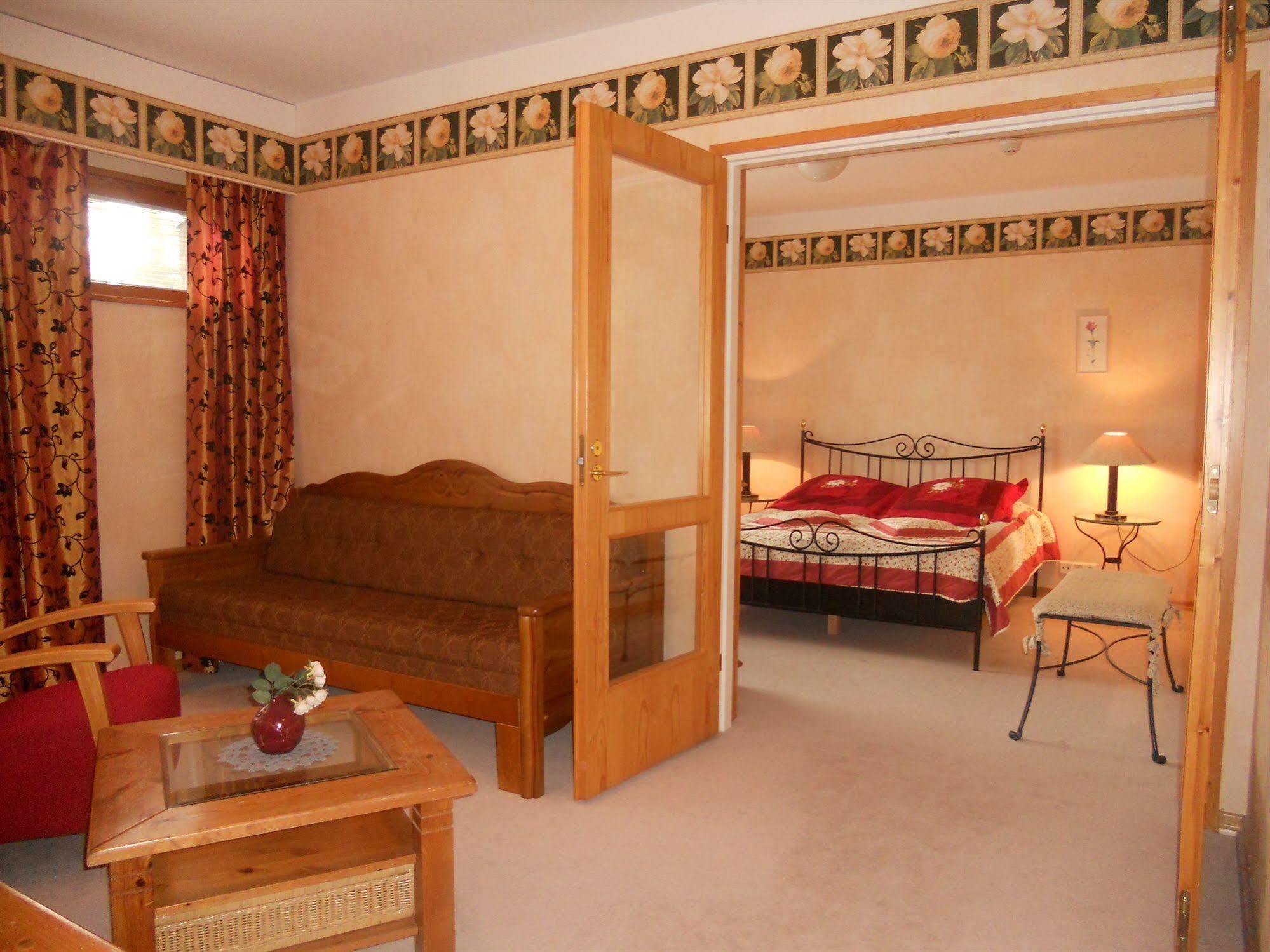Hotel Kalevala Kuhmo Esterno foto